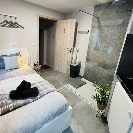 Mini Studio Une Personne Leilighet Liège Eksteriør bilde
